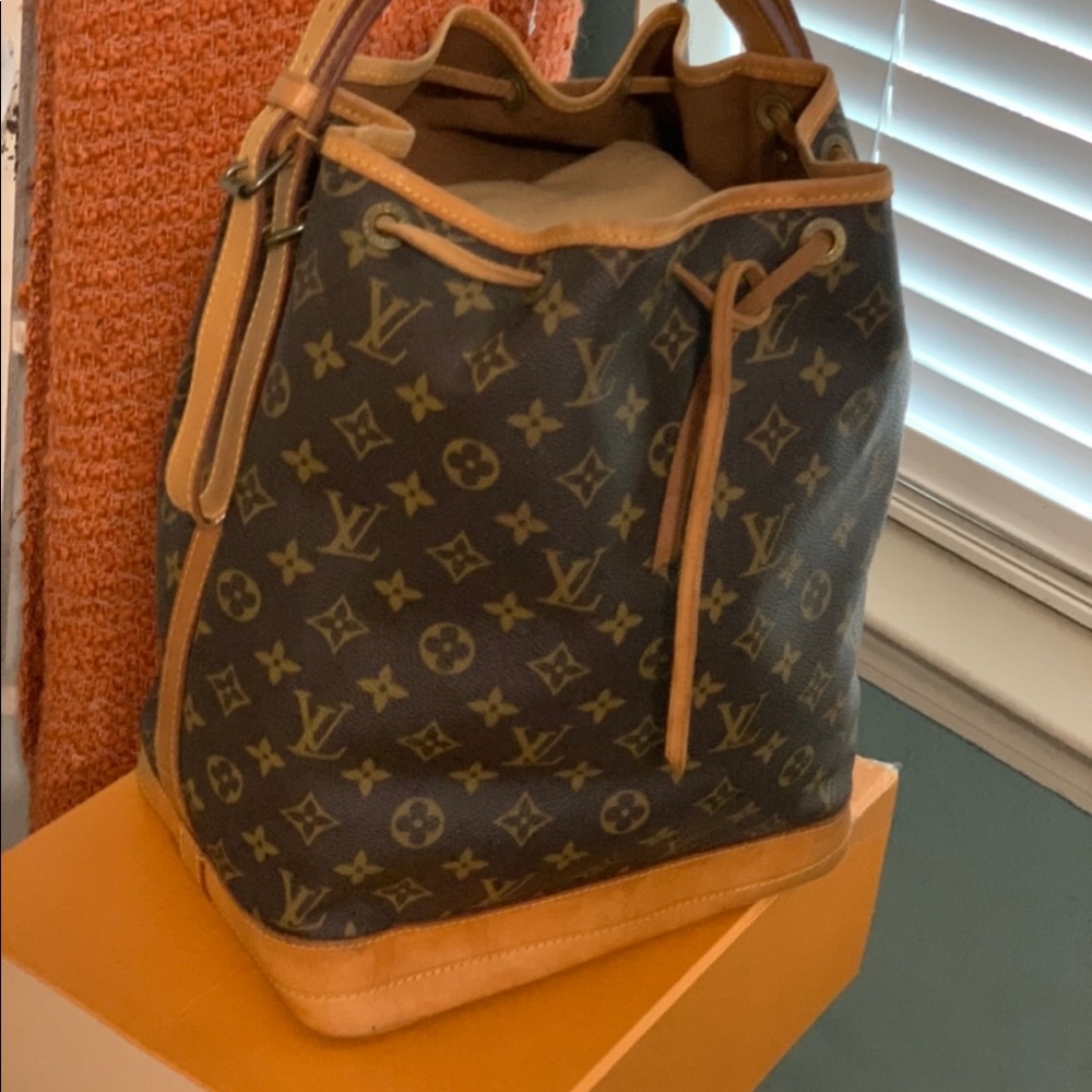 Pt. 2 💕LV Noe GM w/Braided strap